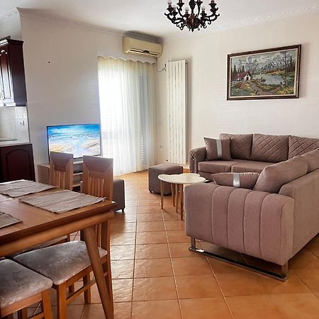 Lu Apartament Вльора Екстер'єр фото