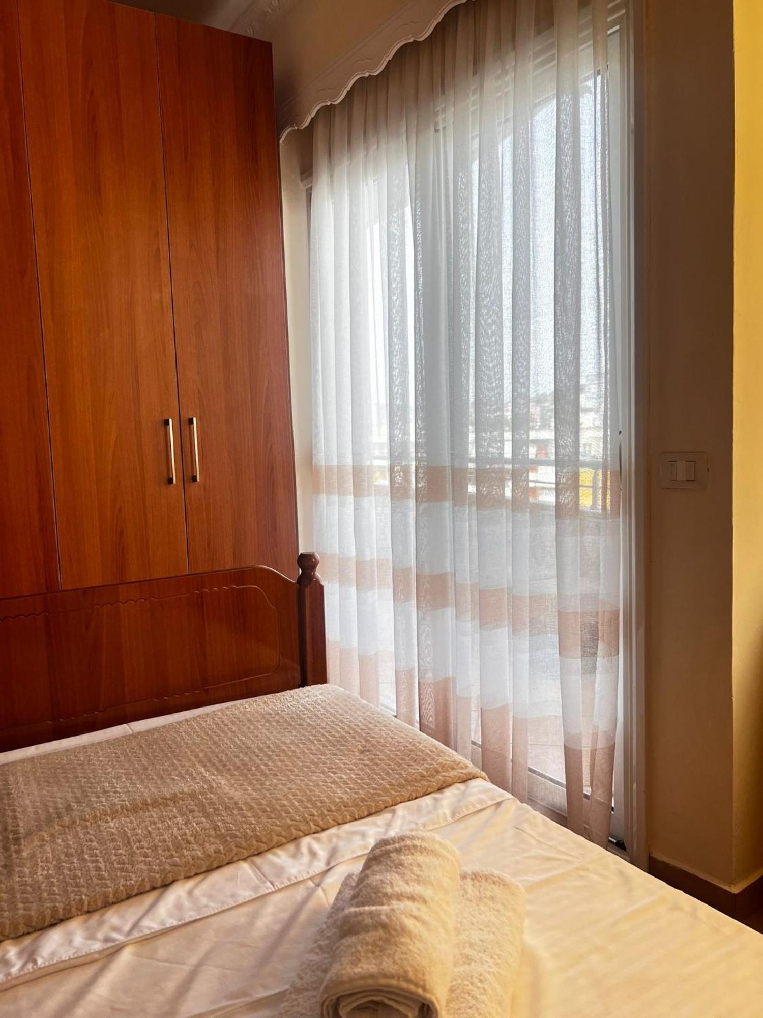 Lu Apartament Вльора Екстер'єр фото