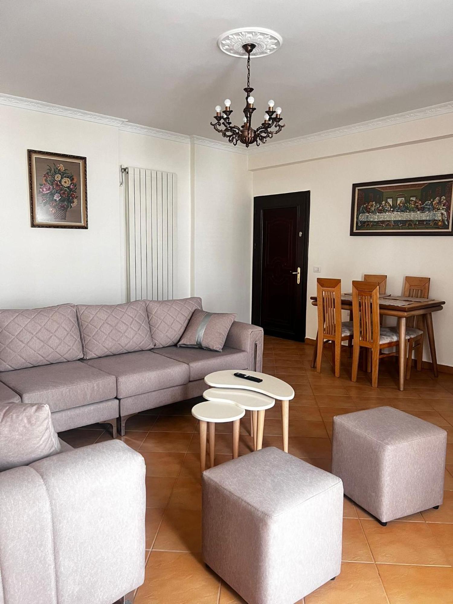 Lu Apartament Вльора Екстер'єр фото